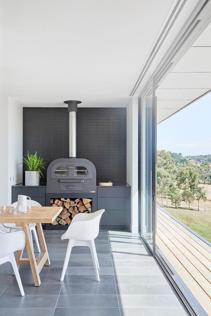 Home builders and renovators are increasingly seeking out ways to dissolve the boundary between indoor and outdoor spaces. 'Alumiere' aluminium stacking doors available from [Stegbar](https://www.stegbar.com.au/alumiere|target="_blank"|rel="nofollow"). *Photo: Stegbar*