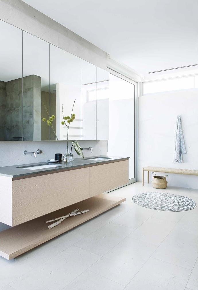 **Bathroom** Cabinetry designed by architect Philippa and constructed by Samuel Cabinetry creates a clean, spacious look. An Empire Homewares bathmat adds warmth and texture.
<br><br>*To see more of Philippa's work, visit [Philippa Mowbray Architects](https://www.homestolove.com.au/kitchen-inspiration-13-of-the-best-island-benches-17943|target="_blank"|rel="nofollow"). Reach interior designer Malvina Stone at malvinastone@hotmail.com and find out more about the builder at [Mosman Bay Luxury Homes](http://mblhomes.com.au/|target="_blank"|rel="nofollow").*