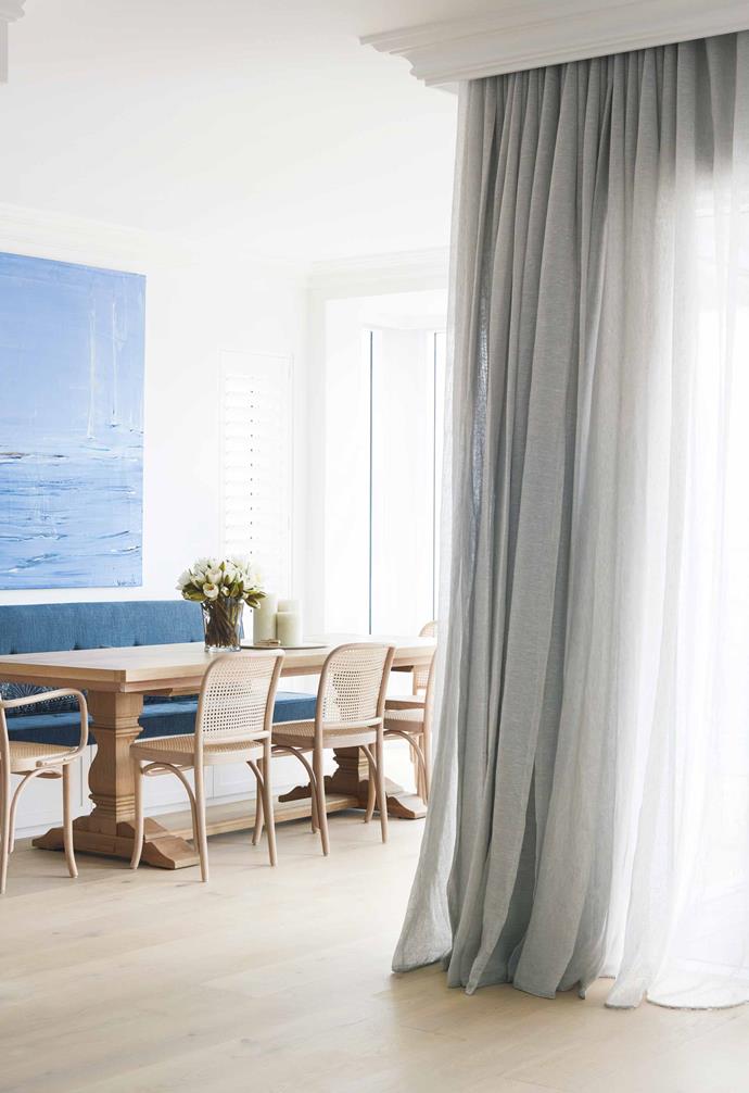 **Sheer magic** During the day, you need natural light but also privacy. [Simple Studio](http://simplestudio.com.au/|target="_blank"|rel="nofollow")'s 'Gazebo' Belgian linen sheer does both in this home's dining area. *Design: [Lane & Grove](https://www.laneandgrove.com.au/|target="_blank"|rel="nofollow") | Image courtesy of [Simple Studio](http://simplestudio.com.au/|target="_blank"|rel="nofollow")| Photography: Prue Ruscoe*.
