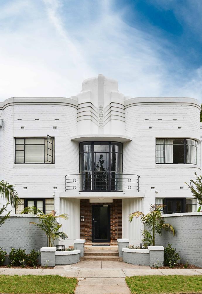 This [Art Deco apartment](https://www.homestolove.com.au/art-deco-apartment-sale-melbourne-19784|target="_blank") features a painted brick exterior.