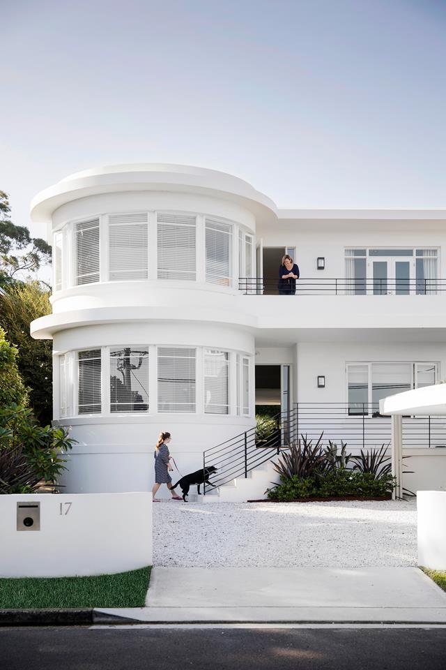 This Art Deco home on Sydney's lower north shore looked as if its best days had sailed, but a [masterful restoration](https://www.homestolove.com.au/restoration-of-an-old-art-deco-home-6554|target="_blank") has changed its course forever. *Photograph*: Chris Warnes | *Styling*: Kaya Gex | *Australian House & Garden*