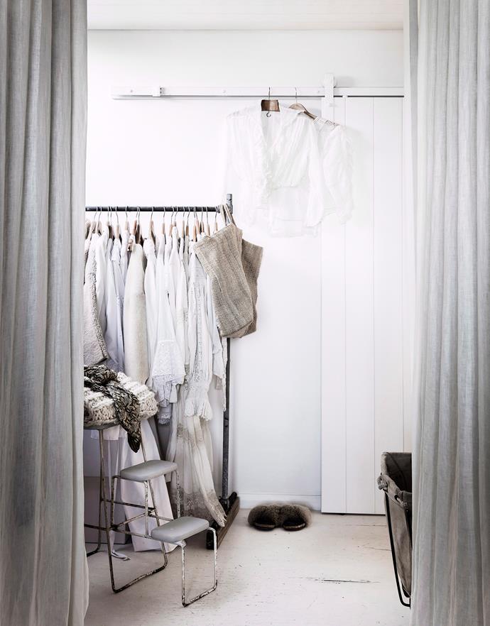 Find out how to [create the minimalist wardrobe of your dreams >](https://www.homestolove.com.au/minimalist-wardrobe-6493|target="_blank"|rel="nofollow") *Photo:* Maree Homer