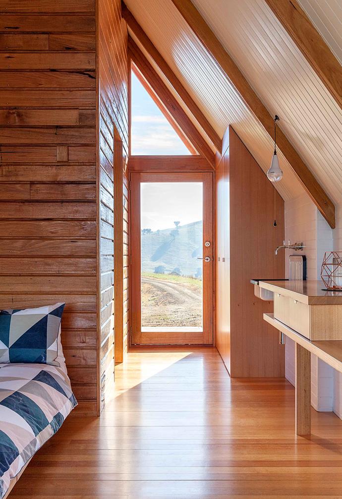 The [eco-friendly Kimo Estate](https://www.homestolove.com.au/luxury-cabin-kimo-estate-20244|target="_blank") makes the most of its compact space.