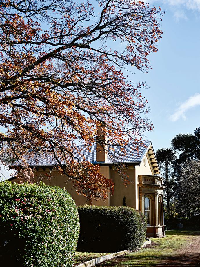 This wing was built for the Duke's stay, with a bay window on the formal dining room and [French doors](https://www.homestolove.com.au/how-to-choose-doors-and-windows-18928|target="_blank") opening from the drawing room. Ceres was built in 1864 by Thomas Bath – the first licensee on the Ballarat goldfields and he man who built Ballarat's historic treasure, [Craig's Royal Hotel](https://www.craigsroyal.com.au/|target="_blank"). Thomas named his country estate Ceres after the Roman goddess of agriculture, grain, fertility and motherly love.