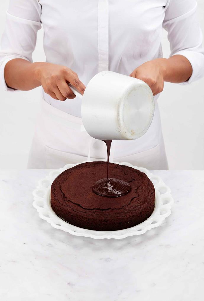 Carefully pour ganache over the cake.