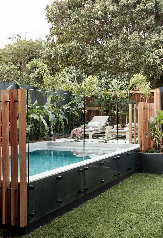 **Pool** Harper sun lounges from [Uniqwa](https://uniqwafurniture.com.au/|target="_blank"|rel="nofollow") are perfectly placed by the pool. Fencing by [Modular Walls](https://modularwalls.com.au/|target="_blank"|rel="nofollow") closes off the wet zone from the rest of the garden and the alfresco entertaining area.