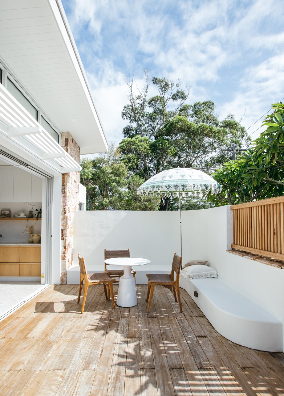 Former Block contestants, Kyal and Kara, have created an idyllic seaside [studio in their own backyard](https://www.homestolove.com.au/guest-house-design-kyal-and-kara-21294|target="_blank") which is available to book on Airbnb.