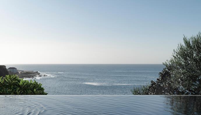 The panoramic view of the Tasman Sea enjoyed from the infinity pool.
