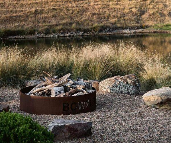 5 expert tips for installing and building a fire pit at home | Homes To