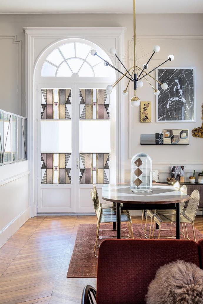Like an indulgent dessert, each separate component of the dining space works perfectly together in this [seaside Art Deco apartment](https://www.homestolove.com.au/stained-glass-windows-art-deco-home-20572|target="_blank") with stained-glass windows. 
