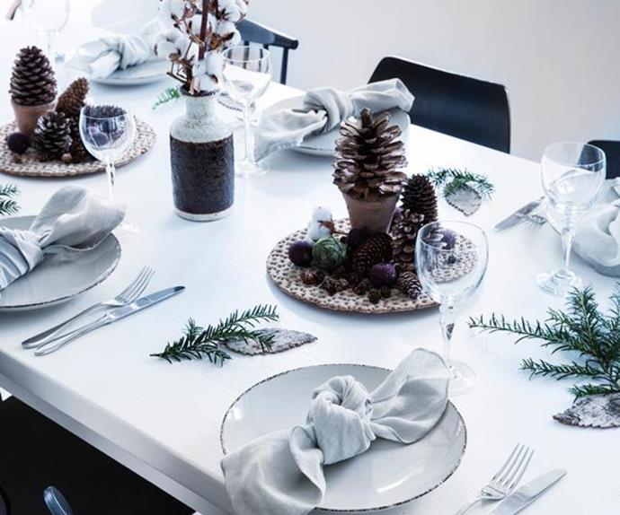 Christmas dinner table setting