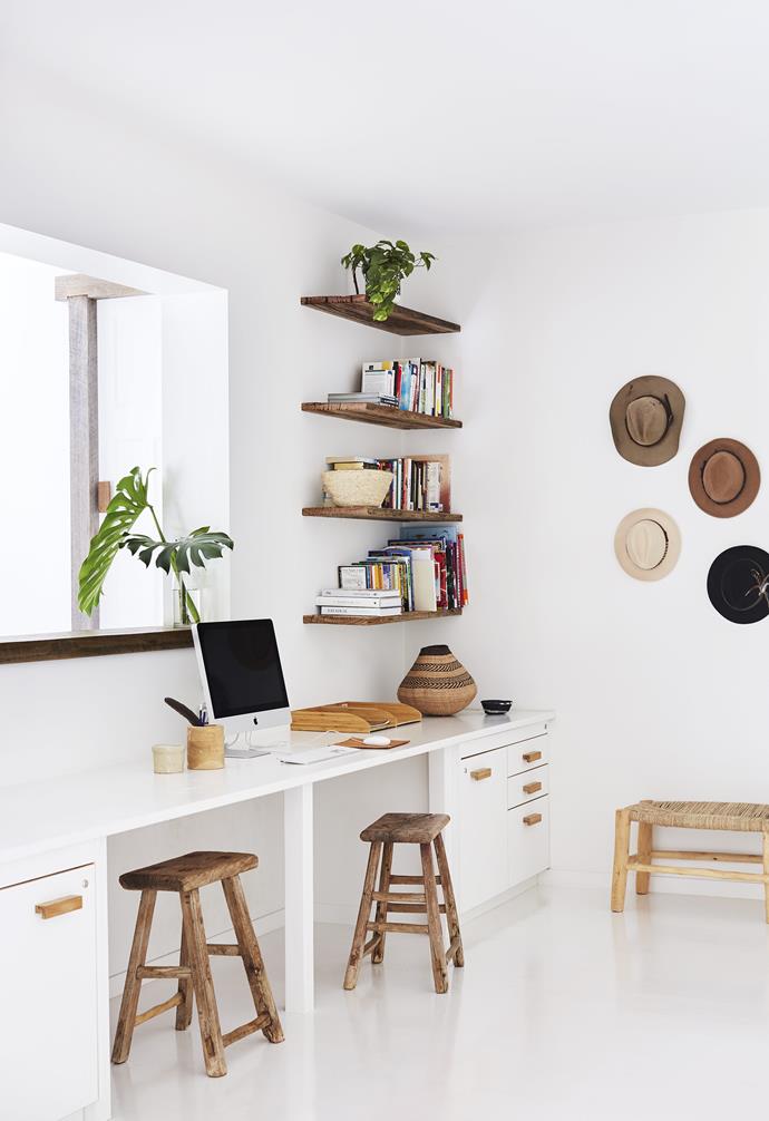 >> [15 of the best home office ideas to help you work in style](https://www.homestolove.com.au/study-in-style-home-office-inspiration-17422|target="_blank").