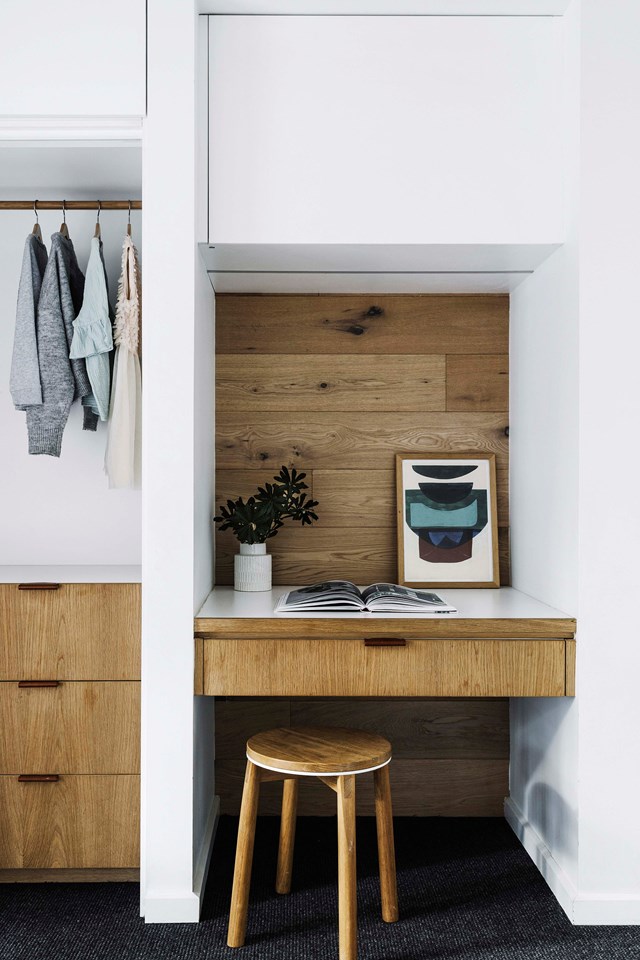 If you're short on space, this tidy little [study nook](https://www.homestolove.com.au/log-house-australia-22444|target="_blank") will make the perfect addition to your home. 

*Photographer: Marnie Hawson| Story: Country Style*
