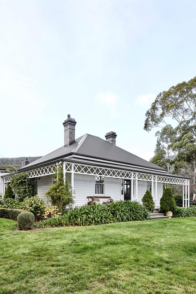 Built in 1893, the [homestead at Cloud River Farm](https://www.homestolove.com.au/cloud-river-farm-tasmania-22924|target="_blank") in Tasmania, is heritage listed. It underwent a period-sensitive renovation in 2011 and is surrounded by fruit orchards, dams, a kitchen garden, multiple outbuildings and an expansive deck with sweeping views of the Huon River. 