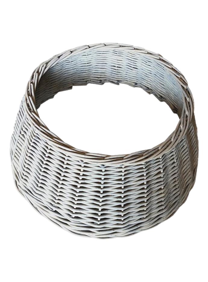 **[David Jones Bleached Wicker Tree Collar, $49.95](https://davidjones.k98d.net/c/3001951/378297/5504?&u=https://www.davidjones.com/brand/david-jones/22677702/ACC-WICKER-TREE-SKIRT|target="_blank"|rel="nofollow")**

If you're after something more minimalist and modern, this tree collar will be the finishing touch to elevate your tree's setup. The tighter weave of the wicker material gives a comforting and homely feel. **[SHOP HERE](https://davidjones.k98d.net/c/3001951/378297/5504?&u=https://www.davidjones.com/brand/david-jones/22677702/ACC-WICKER-TREE-SKIRT|target="_blank"|rel="nofollow").**