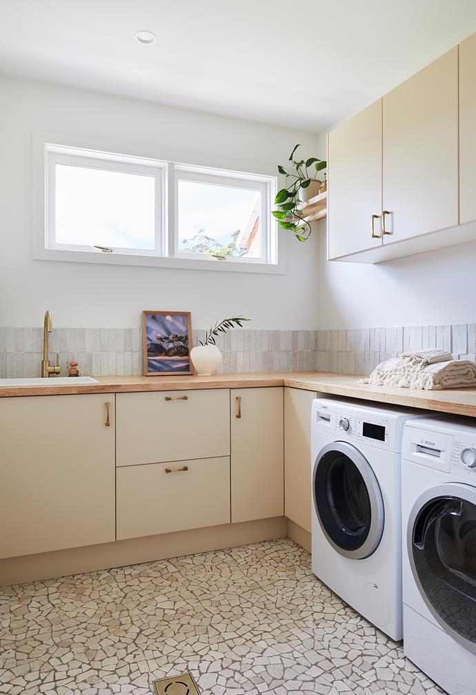 *Photographer: Alicia Taylor | Stylist: Kerrie-Ann Jones*
This beautiful laundry was created using affordable flat-pack furniture from kaboodle.