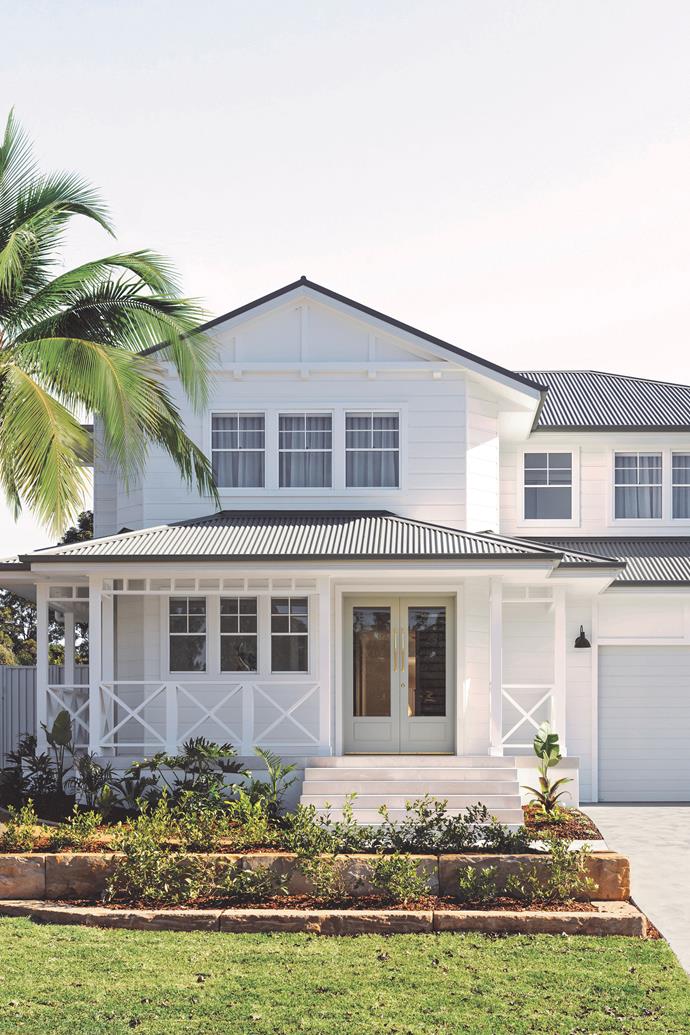 The home really is the best of both worlds, channelling both coastal-chic and farmhouse design elements.