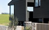 The striking architectural build in Gerringong that remedied a families' need for open space
