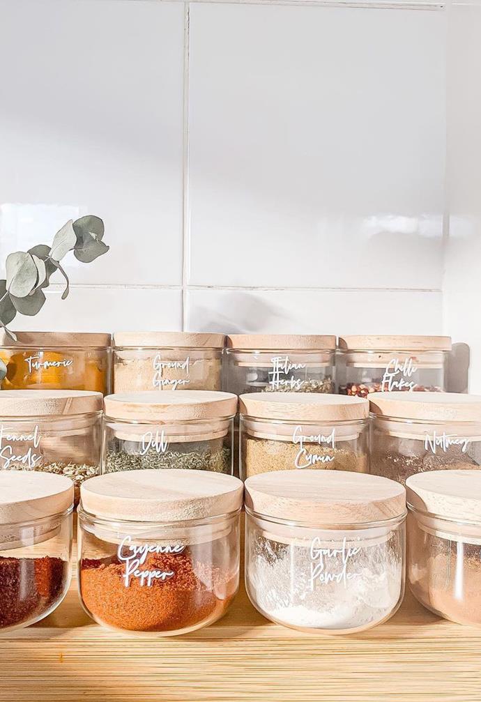 **STORAGE STYLE**<br>
There are endless ways to personalise Kmart's handy storage jars, like these cursive labelled spice jars by [@ourlittlebudgethome](https://www.instagram.com/ourlittlebudgethome/|target="_blank"|rel="nofollow").