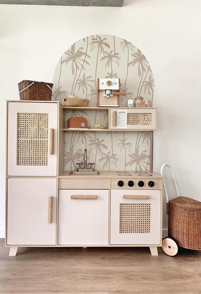 **KIDDIE KITCHEN DREAMS** <br>
[@whitehearthome](https://www.instagram.com/p/CYYHheBPewW/|target="_blank"|rel="nofollow") created this wow-worthy kiddie kitchen was created using all Kmart products and the end result is nothing short of spot on.