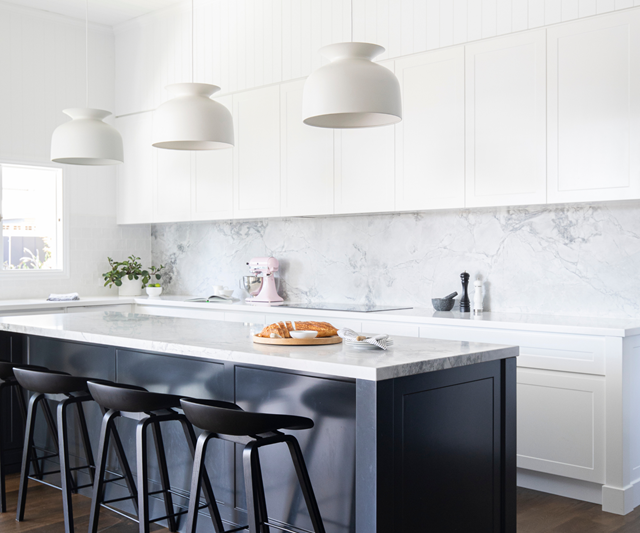 hamptons white and navy two-toned kitchen 