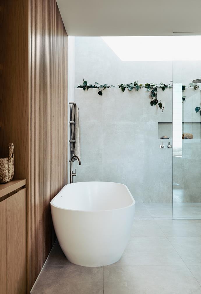 Larger floor tiles are definitely popular, like the ones in the bathroom of [this contemporary coastal abode](https://www.homestolove.com.au/contemporary-coastal-home-victoria-22859|target="_blank") in the Mornington Peninsula.