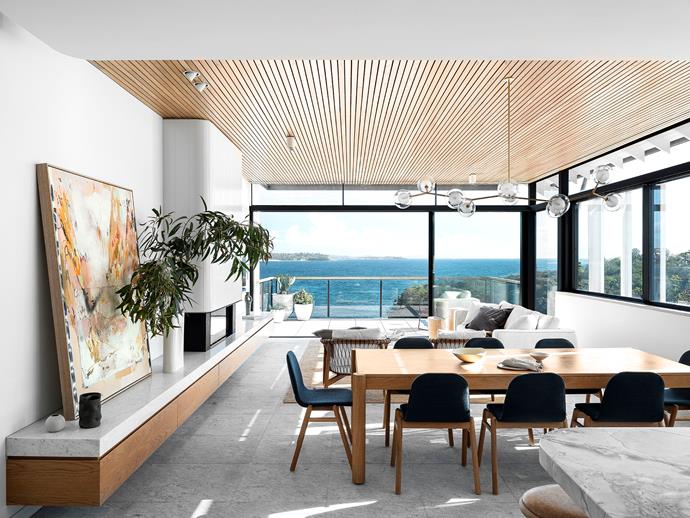 The white oak lining boards on the ceiling are from Sculptform. The statement artwork in the main living area is by local Northern Beaches artist Ashleigh Holmes.