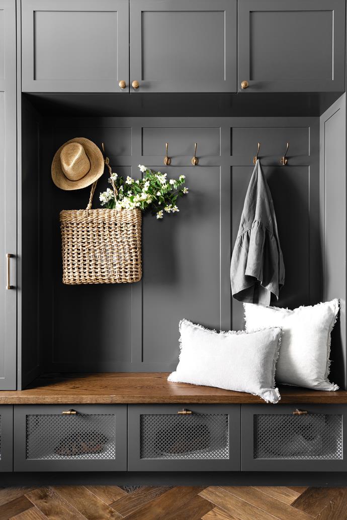 **MUDROOM** French linen cushions are from Macey & Moore.  The market bag, with flowers from Hermetica, is from Inartisan. The linen jacket is from In The Sac.