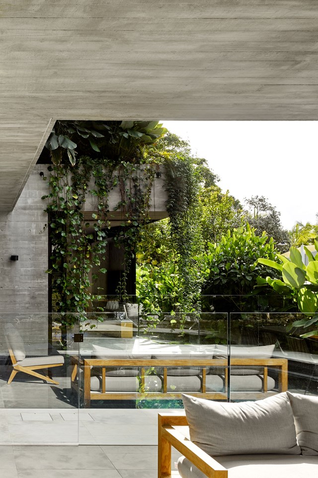 It's hard to know where [this house](https://www.homestolove.com.au/zen-river-home-noosa-23432|target="_blank") ends and where the environment begins. Architect Shaun Lockyer worked closely with landscape architect Marc Conlon to create a seamless biophilic design on the banks of the Noosa River.