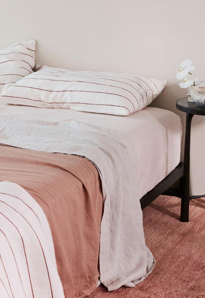 >>[Sweet dreams: 10 steps to a good night's sleep](https://www.homestolove.com.au/sleep-tips-8029|target="_blank")
*Linen flat sheet with border in Fawn, paired with fitted sheet in Blush and pillows and quilt in Cedar Stripe, all from [Cultiver](https://cultiver.com.au/products/linen-flat-sheet-with-border-fawn|target="_Blank"|rel="nofollow").*