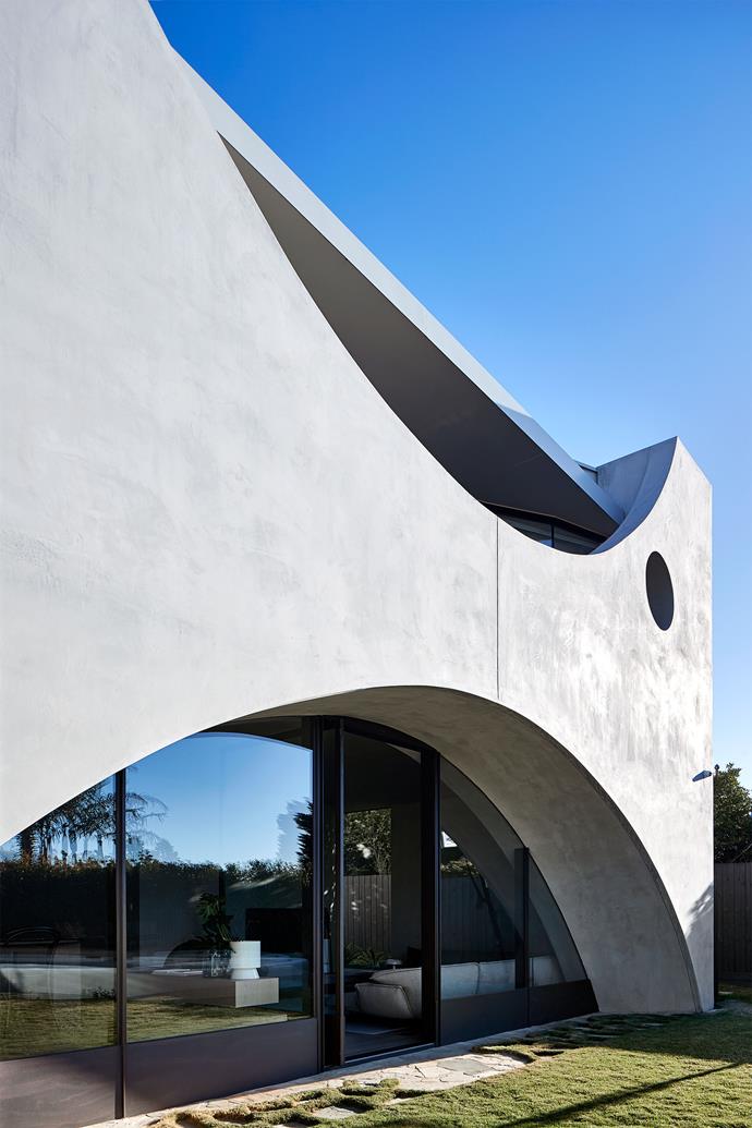 For Samantha McKenzie, an interior designer by trade, creating a home that was sturdy and sensorial was a top priority. After a 10-month sabbatical in Italy, she conceived [this curvaceous concrete design](https://www.homestolove.com.au/modern-curved-concrete-home-melbourne-23531|target="_blank"), and engaged Leeton Pointon architects + interiors to bring it to life. 