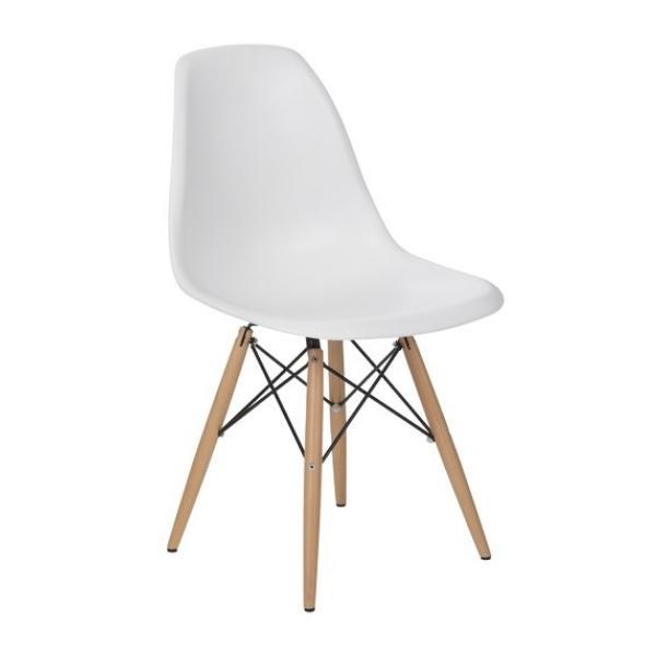 **[Milan Direct Eames replica DSW side chairs (set of 4), $159, Temple & Webster](https://click.linksynergy.com/deeplink?id=bbwaLgc15mM&mid=41108&murl=https://www.templeandwebster.com.au/Eames-Replica-DSW-Dining-Side-Chairs-TPWT2092.html&u1=homestolove.com.au/iconic-dining-chairs-for-under-100-6804|target="_blank"|rel="nofollow")**<br>
Buying an original circa 1950s **Eames Chair** will set you back upwards of $700.  The chair was designed by married couple Charles and Ray Eames for the Hermann Miller Furniture Company during the late 1940s. **[SHOP NOW](https://click.linksynergy.com/deeplink?id=bbwaLgc15mM&mid=41108&murl=https://www.templeandwebster.com.au/Eames-Replica-DSW-Dining-Side-Chairs-TPWT2092.html&u1=homestolove.com.au/iconic-dining-chairs-for-under-100-6804|target="_blank"|rel="nofollow")**