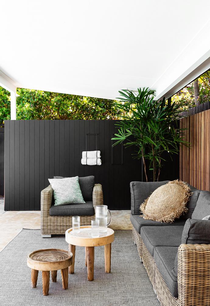 This is in the covered area next to the pool. The lounge setting was bought years ago from [Outdoor Furniture Superstore](https://www.outdoorfurnituresuperstore.com.au/|target="_blank"|rel="nofollow") and the cushions re-covered in Basics outdoor fabric from [Eco Outdoor](https://www.ecooutdoor.com.au/|target="_blank"|rel="nofollow"). Nazia handwoven cushion, [Inartisan](https://www.inartisan.com/|target="_blank"|rel="nofollow"). Coffee tables, [Emporium Avenue](https://www.emporiumavenue.com.au/|target="_blank"|rel="nofollow"). Tide outdoor rug. [Armadillo](https://armadillo-co.com/|target="_blank"|rel="nofollow"). Vivi jug and highball glasses, [Country Road](https://www.countryroad.com.au/|target="_blank"|rel="nofollow").