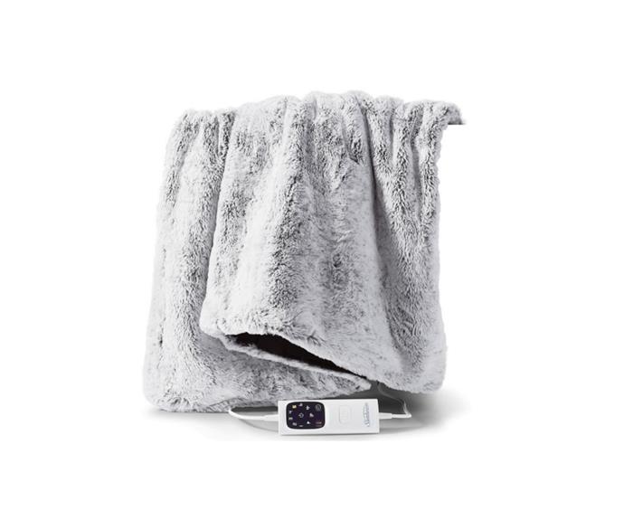 **[Sunbeam Feel Perfect faux fur heated throw blanket, $169, Appliance Central](https://www.appliancecentral.com.au/trf4300-sunbeam-electric-blanket-heating|target="_blank"|rel="nofollow")**

This heated throw blanket is one of the more expensive ones we came across but the price tag is totally worth the quality and luxurious faux fur feel. Extra plus, it's washable! **[SHOP NOW.](https://www.appliancecentral.com.au/trf4300-sunbeam-electric-blanket-heating|target="_blank"|rel="nofollow")**