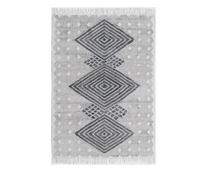 **[Bolero indoor/outdoor handwoven rug by Veeraa, $549, Hardtofind](https://www.hardtofind.com.au/206110_bolero-indoor-outdoor-handwoven-rug|target="_blank")**