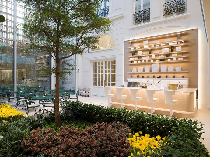 La Pâtisserie Dior overlooks one of three internal gardens designed by Peter Wirtz.