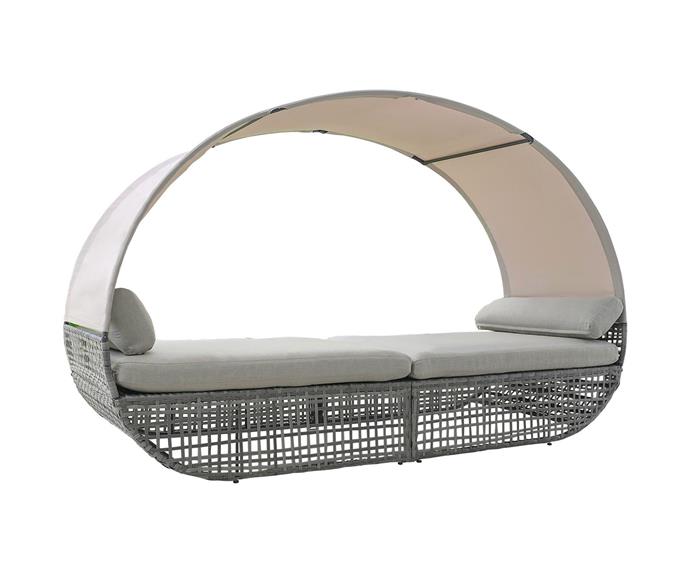**[Sanctuary Dream Quinn outdoor day bed, $649, Temple & Webster](https://click.linksynergy.com/deeplink?id=bbwaLgc15mM&mid=41108&murl=https://www.templeandwebster.com.au/Quinn-Outdoor-Daybed-TOPT1006.html&u1=https://www.homestolove.com.au/best-outdoor-day-beds-23777|target="_blank"|rel="nofollow")**

Read all day under the sunshade of this UV-resistant wicker day bed that adds a touch of resort luxury to your backyard or pool area. **[SHOP NOW.](https://click.linksynergy.com/deeplink?id=bbwaLgc15mM&mid=41108&murl=https://www.templeandwebster.com.au/Quinn-Outdoor-Daybed-TOPT1006.html&u1=https://www.homestolove.com.au/best-outdoor-day-beds-23777|target="_blank"|rel="nofollow")**