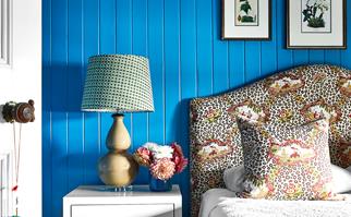 How to decorate in Hamptons style with colour