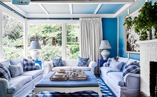 blue living room with pattern