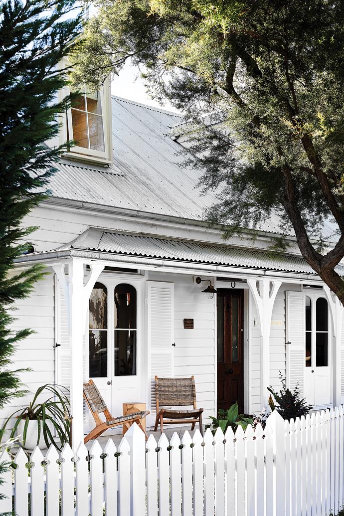 **FRONT VERANDAH** The pale external colour scheme was chosen in conjunction with a heritage architect. For similar woven chairs and wooden stool, try [Temple & Webster](https://www.templeandwebster.com.au/|target="_blank"|rel="nofollow").