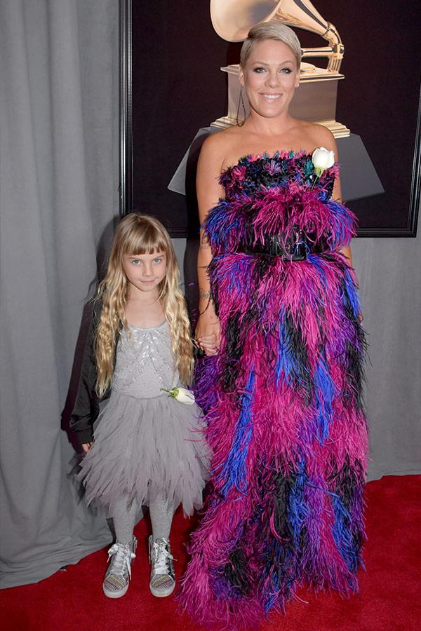 We just adore when Pink brings her little muse Willow to red carpet events!