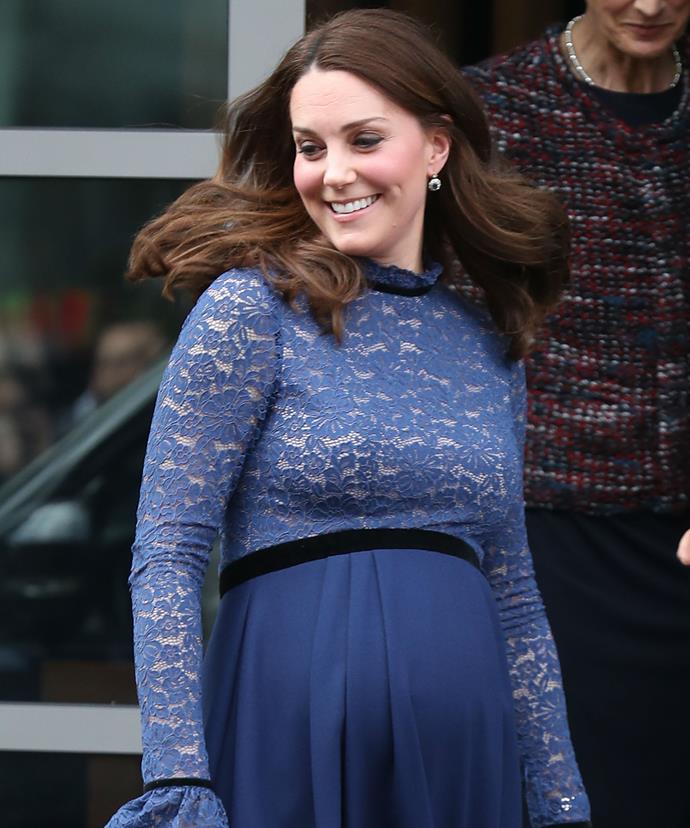 Kate recycled a blue lace Marlene maternity cocktail dress from Séraphine for the engagement.