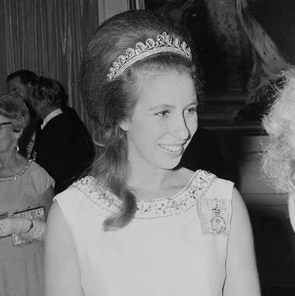 Princess Anne wore the Cartier Halo to a formal event during a visit to New Zealand, 1970.