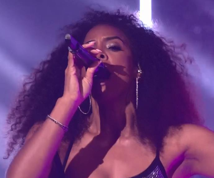 *The Voice* judge Kelly Rowland takes to the stage with the winner of this year's singing competition [Sam Perry](https://www.nowtolove.com.au/reality-tv/the-voice/the-voice-sam-perry-flop-49439|target="_blank").