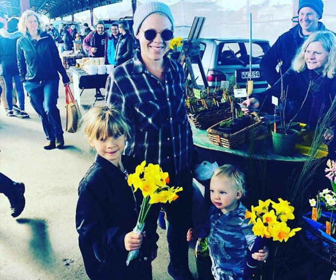 Well this is bloomin' cute! While on tour in New Zealand, Pink and her two little ones picked up some flowers at the farmer's market.