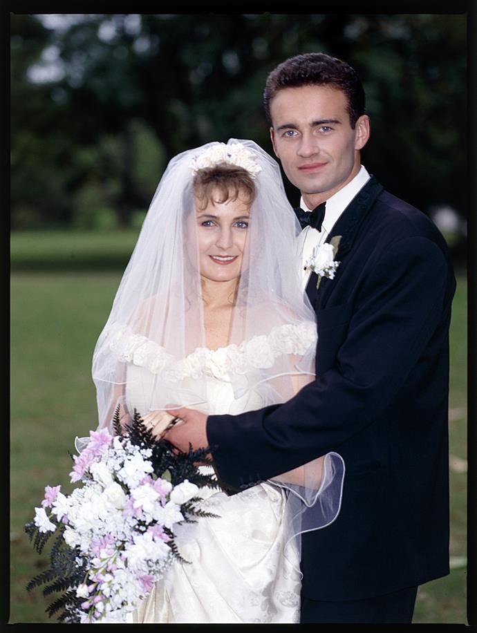 **28. Carly & Ben**
<br><br>
This fiery couple first met in the Diner when handsome soldier Ben Lucini (Julian McMahon) arrived in the Bay while on leave from the army. Carly Morris (Sharyn Hodgson) liked what she saw and they began dating. The pair married in 1990 and moved to Perth soon afterwards.
