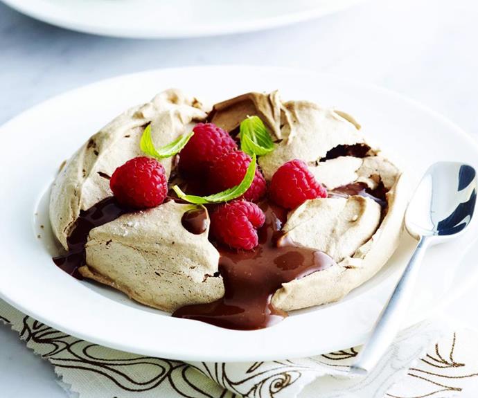 **Choc-mint mousse pavlova**
<br><br>
A drop of peppermint essence takes this pavlova to the next level! 
<br><br>
See the full *Australian Women's Weekly* recipe [here.](https://www.womensweeklyfood.com.au/recipes/choc-mint-mousse-pavlova-12795|target="_blank")