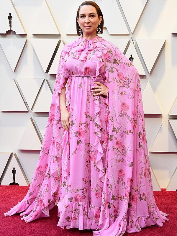 Topping off a trifecta of Hollywood's funniest femmes, Maya Rudolph is all pink (and all print!) as she takes the red carpet.