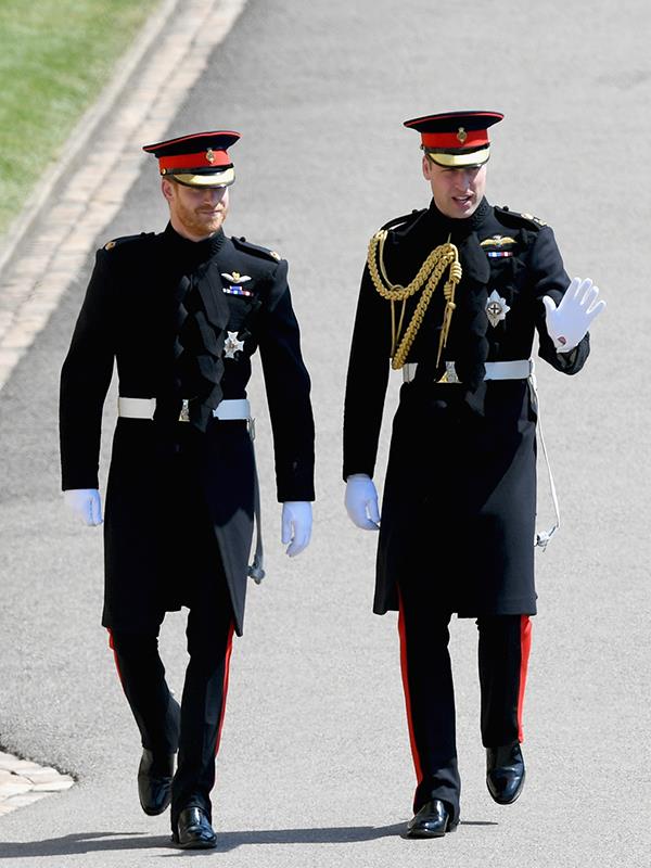 While Harry's best man and older brother, Prince William wore a similar eye-catching ensemble.