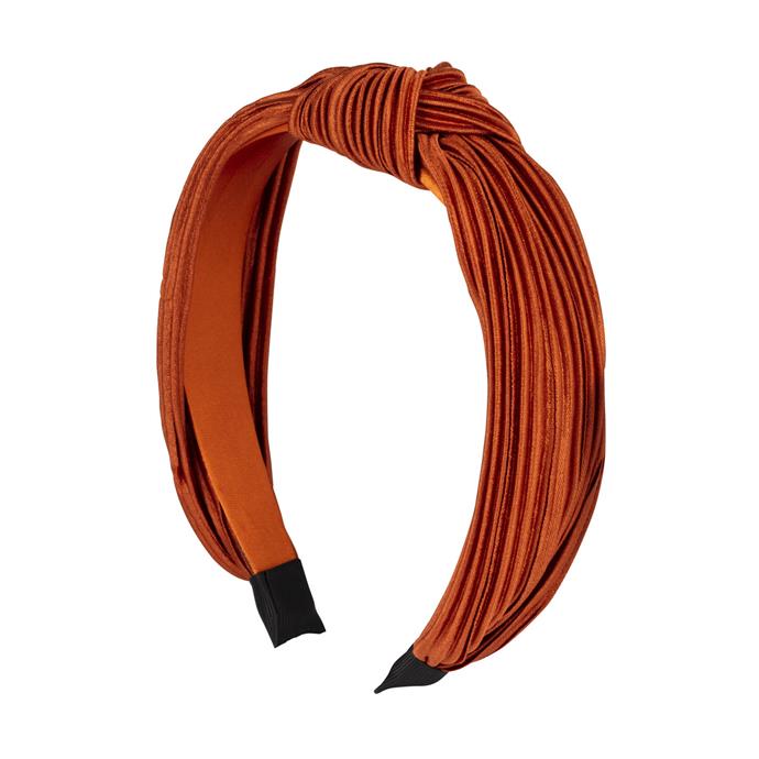 Kmart Hard Knot Headband, $5, available online [here](https://www.kmart.com.au/product/hard-knot-headband/2451838|target="_blank"|rel="nofollow"). 